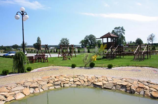Hotel Wasik Krogulcza ภายนอก รูปภาพ