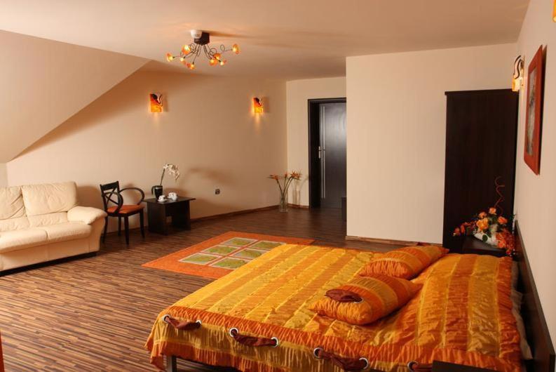 Hotel Wasik Krogulcza ภายนอก รูปภาพ
